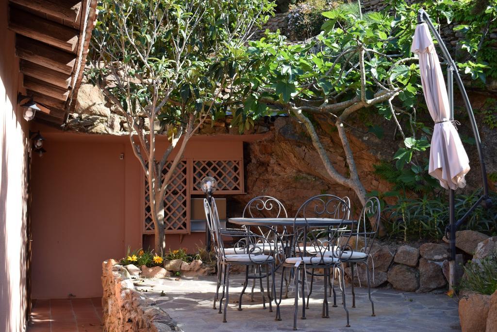 סאן תאודורו Villaggio Est Affittacamere מראה חיצוני תמונה